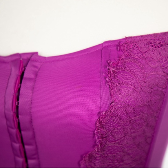 Marciano Beautiful Purple Corset with Front Lace Details, Size XSmall (Gem Find) - Picture 2 of 5